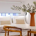 Velut Home Bural